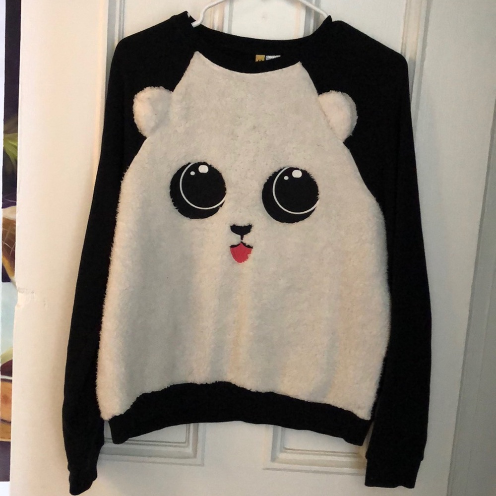 H&M fuzzy polar bear sweatshirt, small